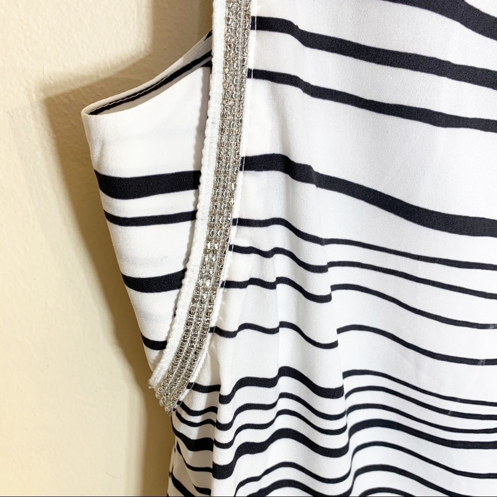 The Korner Stitch Fix Striped Embellished Top - Picture 4 of 8